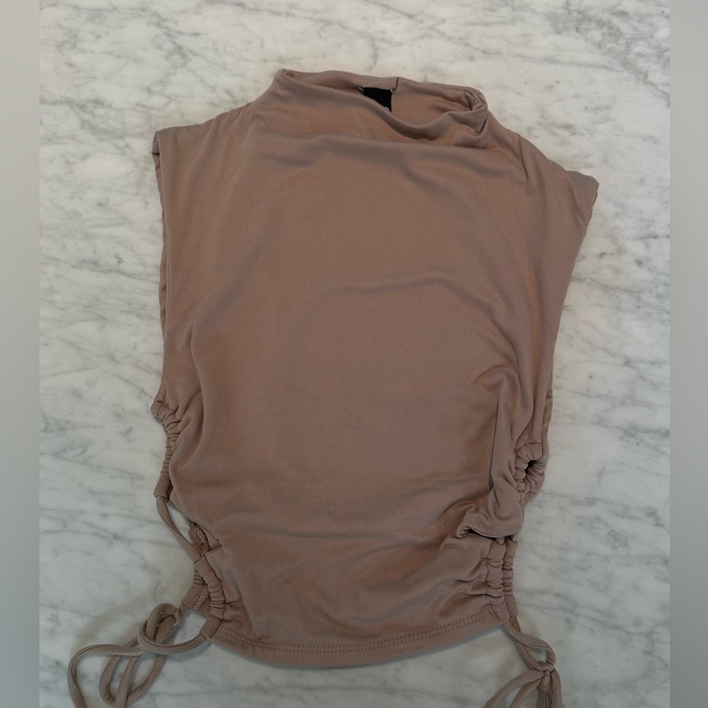 High neck nude top